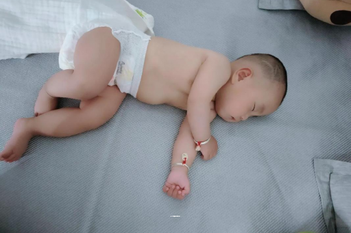 陆丰没满月的宝宝